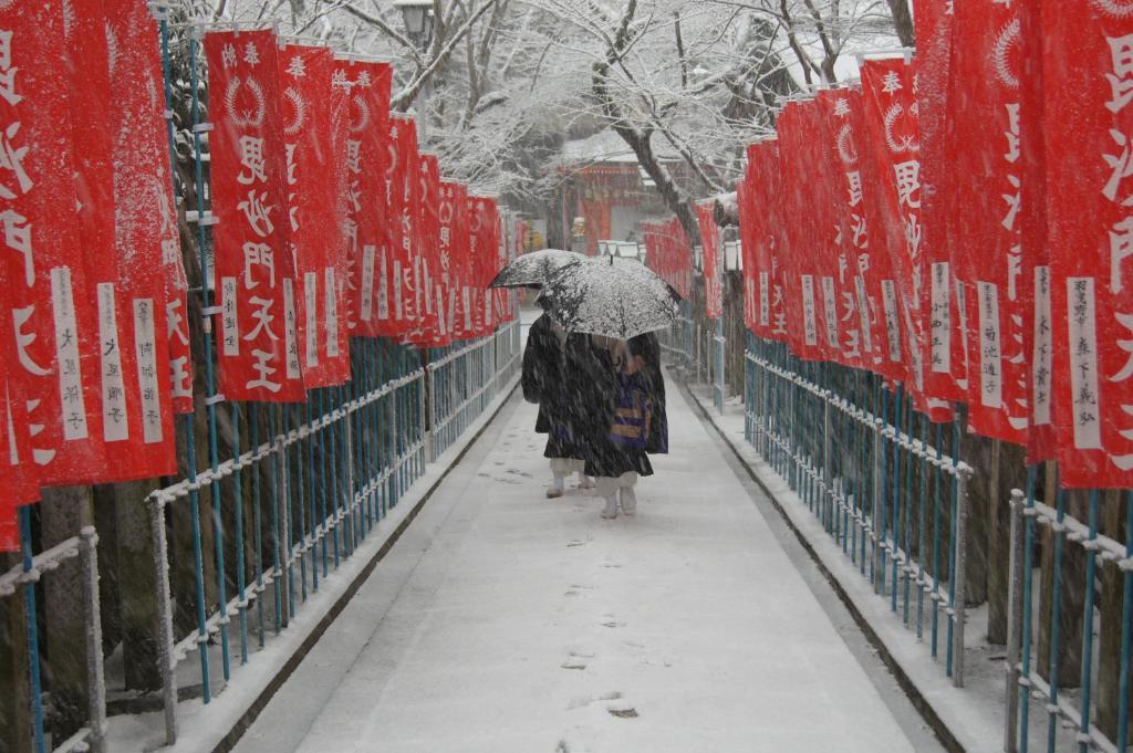 信貴山　玉蔵院　宿坊 平群町 エクステリア 写真