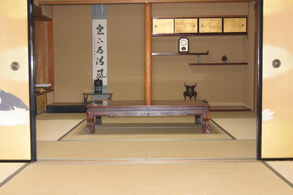 信貴山　玉蔵院　宿坊 平群町 部屋 写真